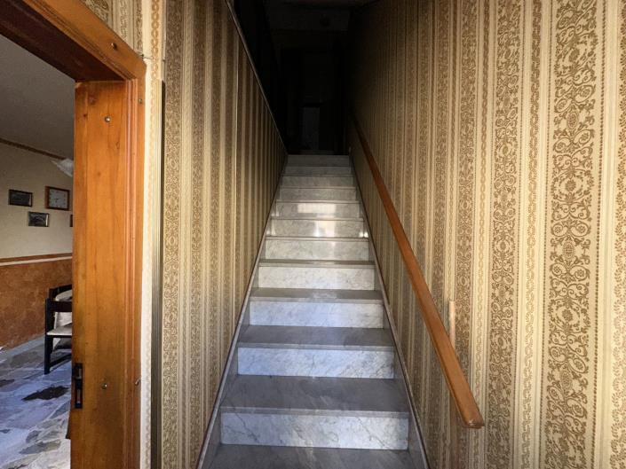 Image No.23-2 Bed Townhouse for sale