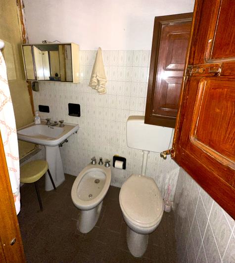 Image No.14-2 Bed Townhouse for sale