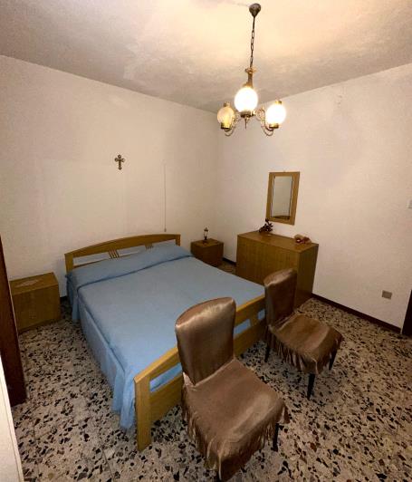 Image No.9-3 Bed Townhouse for sale