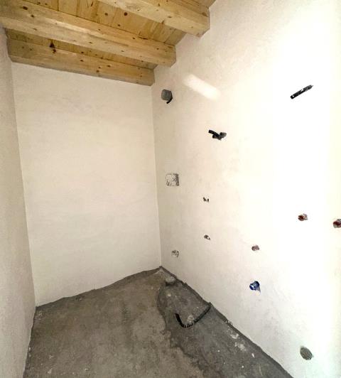 Image No.27-2 Bed Townhouse for sale