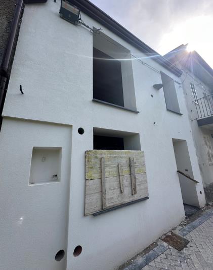 Image No.33-2 Bed Townhouse for sale