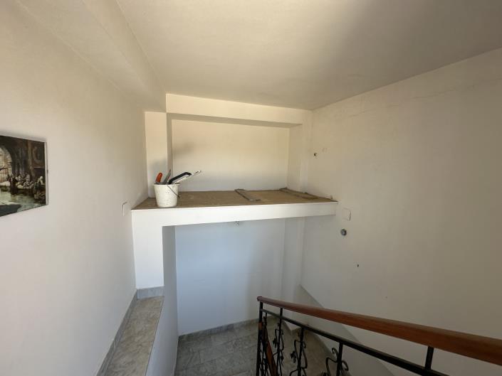 Image No.15-2 Bed Townhouse for sale