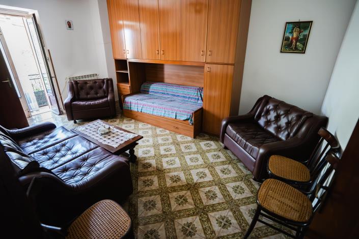 Image No.11-3 Bed Townhouse for sale