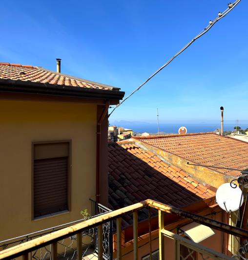 Image No.6-Townhouse for sale