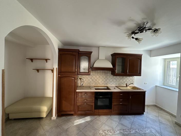 Image No.5-2 Bed Semi-Detached for sale