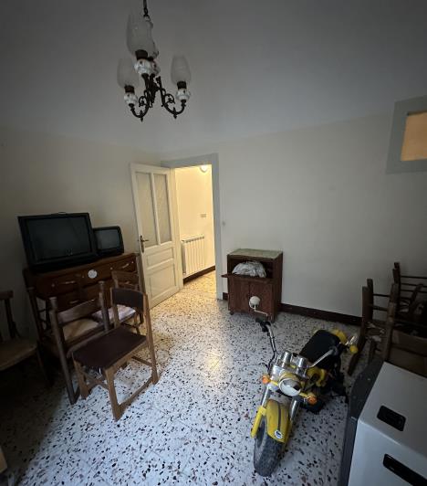 Image No.23-4 Bed Townhouse for sale