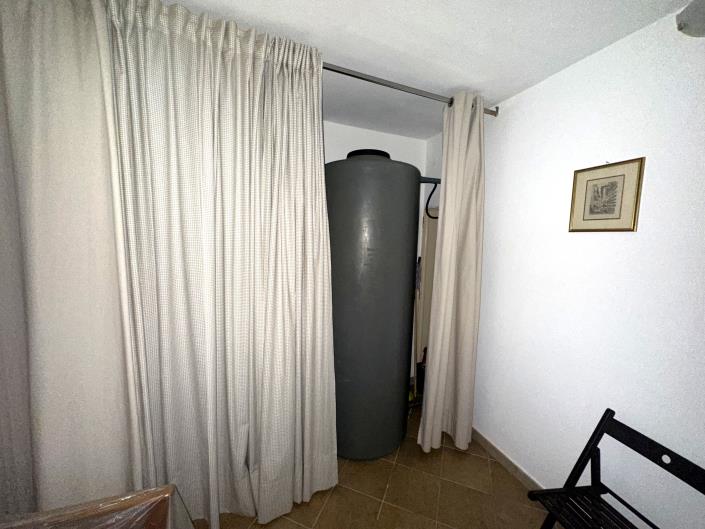 Image No.18-3 Bed Townhouse for sale