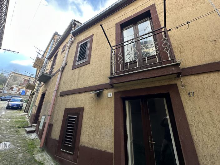Image No.3-Maison de ville de 2 chambres à vendre à Mistretta