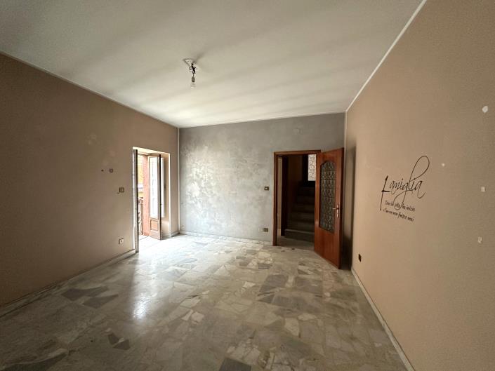 Image No.4-Maison de ville de 2 chambres à vendre à Mistretta