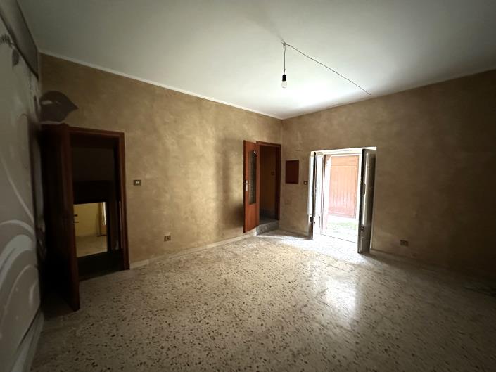 Image No.22-Maison de ville de 2 chambres à vendre à Mistretta