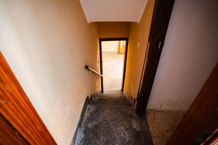 Image No.17-2 Bed Townhouse for sale