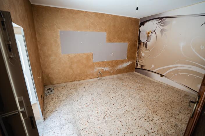 Image No.26-2 Bed Townhouse for sale