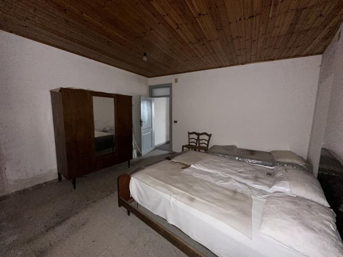 Image No.15-2 Bed Townhouse for sale