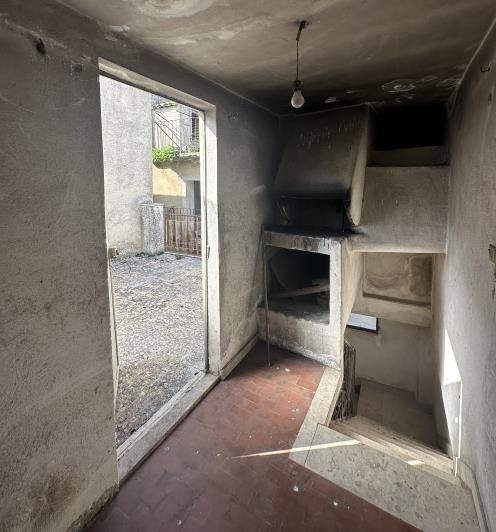 Image No.11-2 Bed Semi-Detached for sale