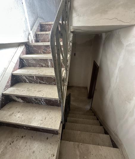 Image No.13-2 Bed Semi-Detached for sale