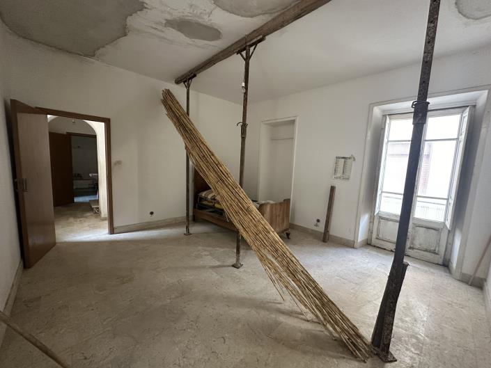 Image No.30-2 Bed Semi-Detached for sale