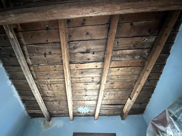 Image No.17-2 Bed Semi-Detached for sale