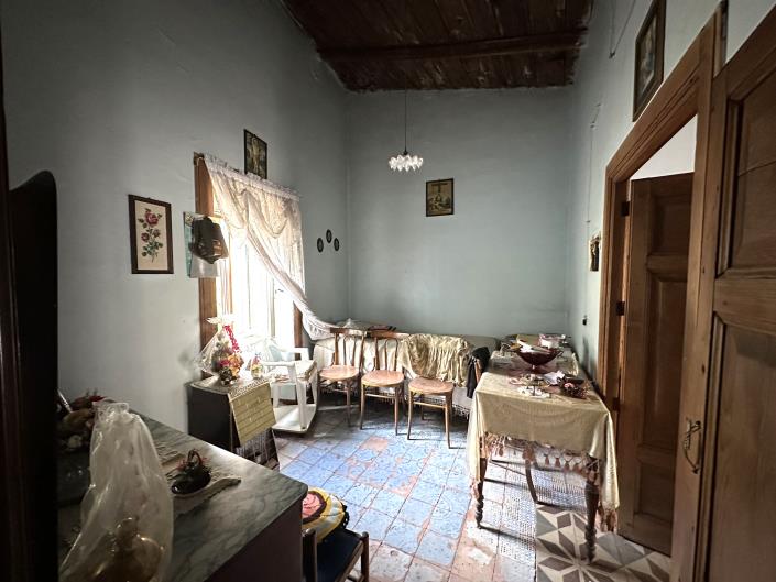 Image No.10-2 Bed Semi-Detached for sale