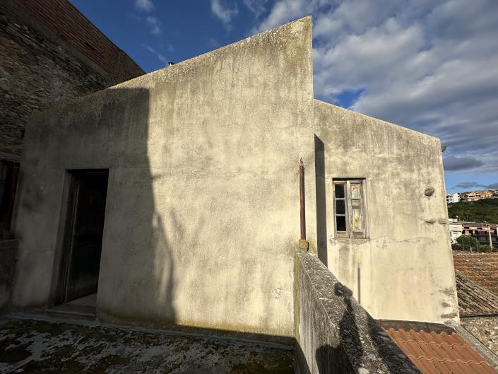 Image No.6-1 Bed Semi-Detached for sale