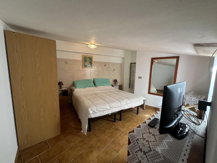 Image No.7-1 Bed Townhouse for sale