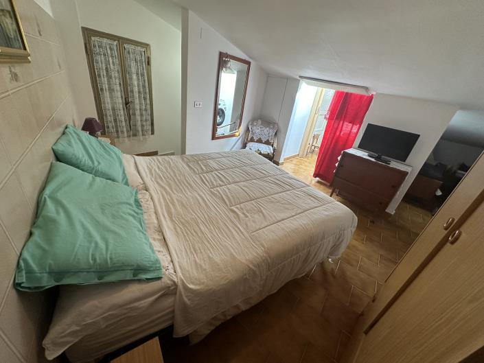 Image No.5-1 Bed Townhouse for sale