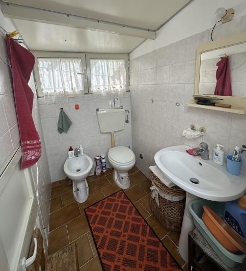 Image No.15-1 Bed Townhouse for sale