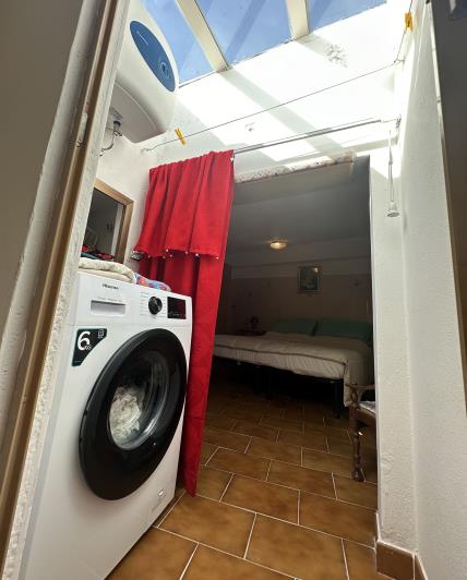 Image No.17-1 Bed Townhouse for sale