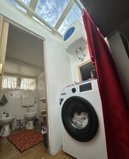 Image No.18-1 Bed Townhouse for sale