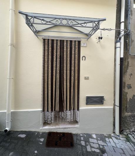 Image No.31-1 Bed Townhouse for sale