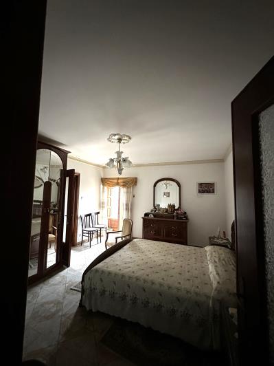 Image No.10-2 Bed Semi-Detached for sale