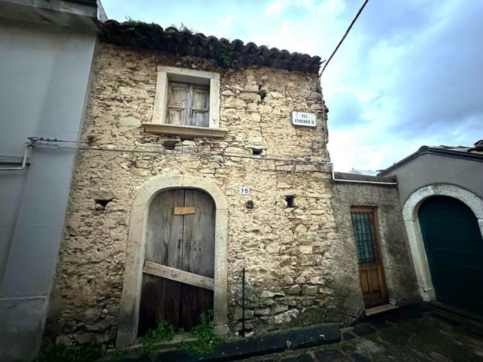 Image No.1-Townhouse for sale