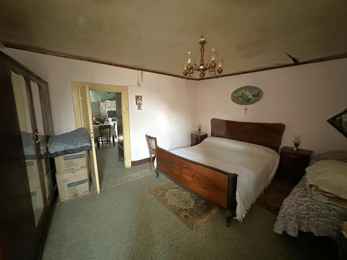 Image No.9-1 Bed Townhouse for sale