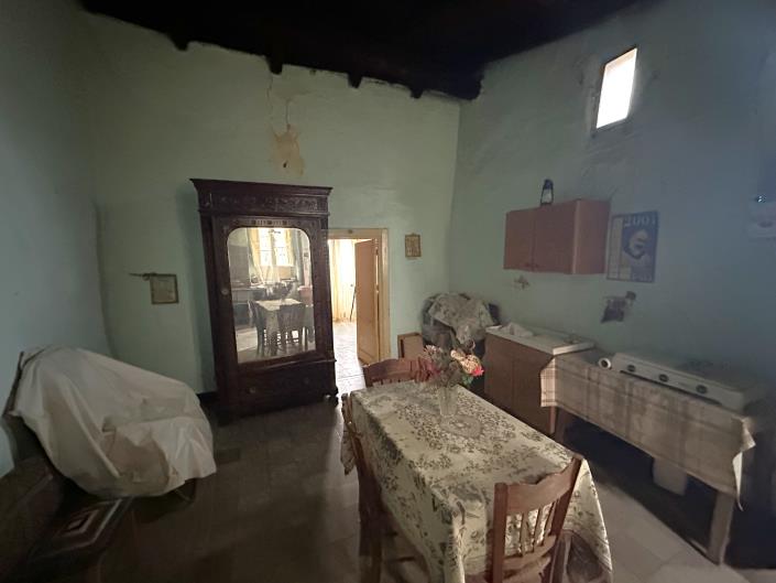 Image No.15-1 Bed Townhouse for sale