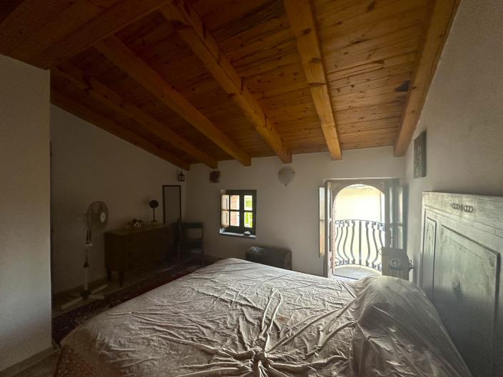 Image No.10-1 Bed Semi-Detached for sale