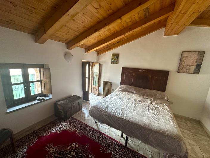 Image No.13-1 Bed Semi-Detached for sale