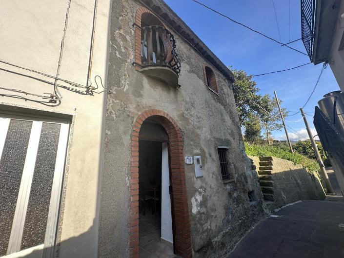 Image No.30-1 Bed Semi-Detached for sale