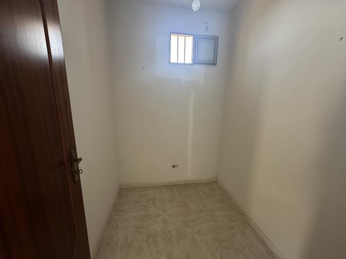 Image No.19-1 Bed Semi-Detached for sale