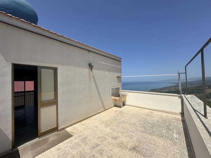 Image No.53-1 Bed Semi-Detached for sale