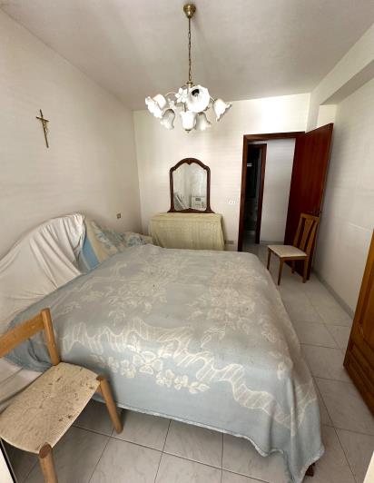 Image No.12-4 Bed Semi-Detached for sale