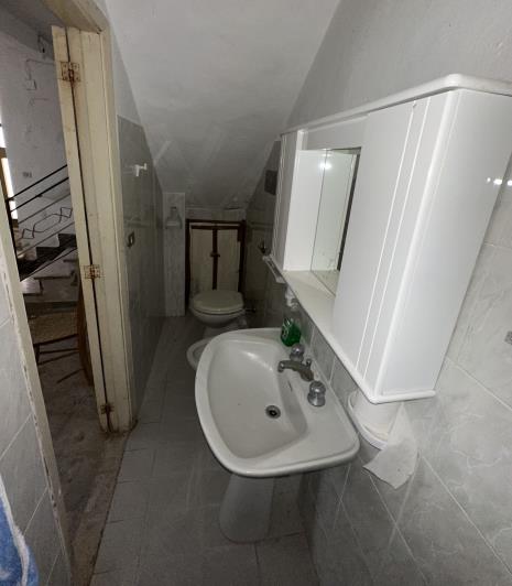 Image No.29-4 Bed Semi-Detached for sale