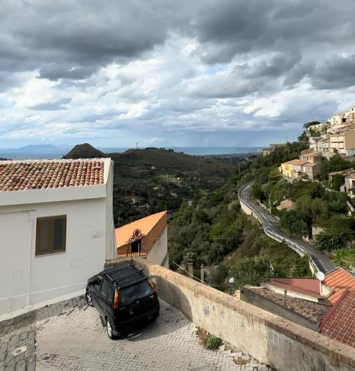 Image No.8-4 Bed Semi-Detached for sale