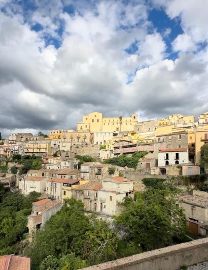 Image No.6-4 Bed Semi-Detached for sale