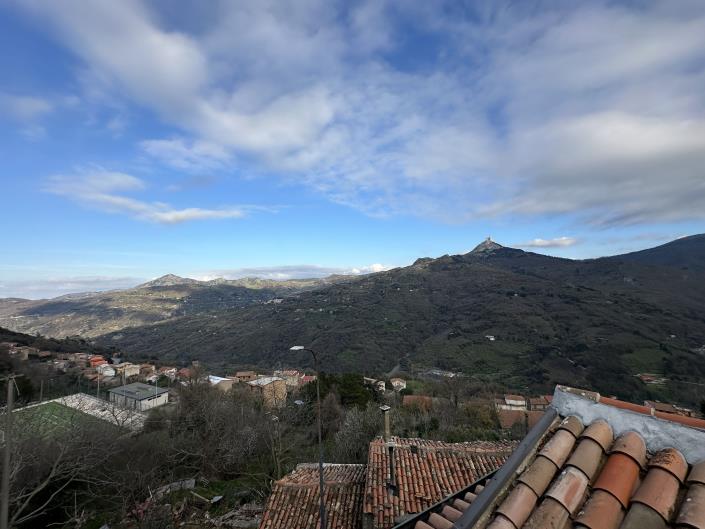 Image No.9-Maison de 3 chambres à vendre à Novara di Sicilia