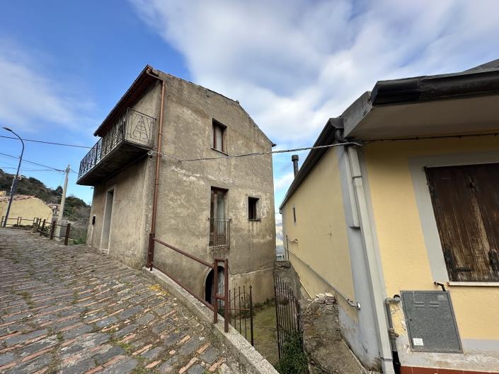 Image No.25-Maison de 3 chambres à vendre à Novara di Sicilia