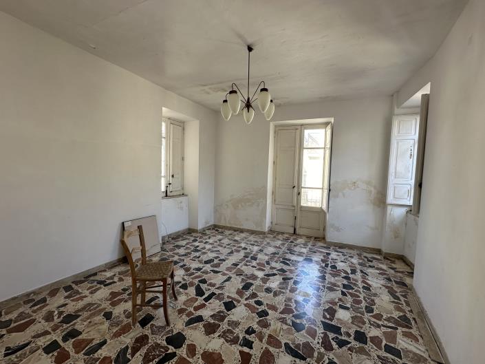 Image No.6-3 Bed Townhouse for sale