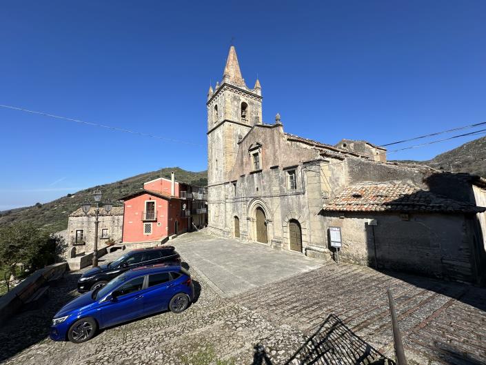 Image No.27-3 Bed Townhouse for sale