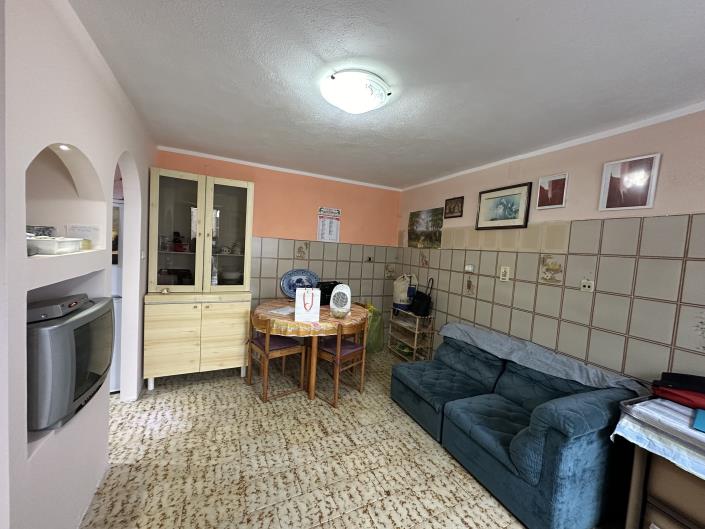 Image No.25-3 Bed Semi-Detached for sale