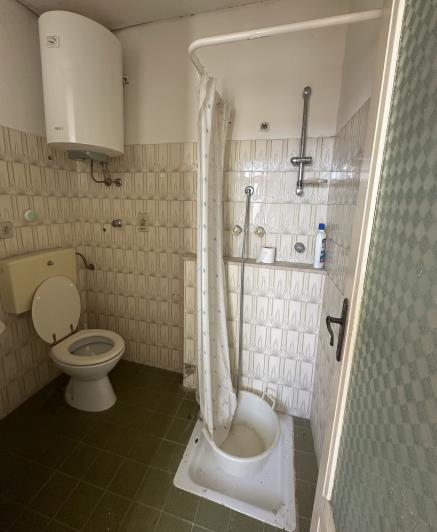 Image No.19-2 Bed Semi-Detached for sale