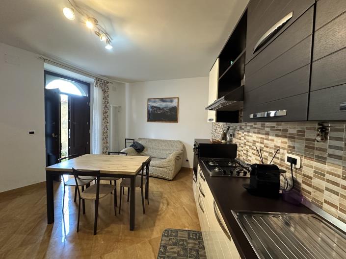 Image No.7-2 Bed Townhouse for sale