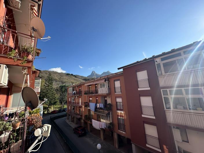 Image No.15-3 Bed Apartment for sale